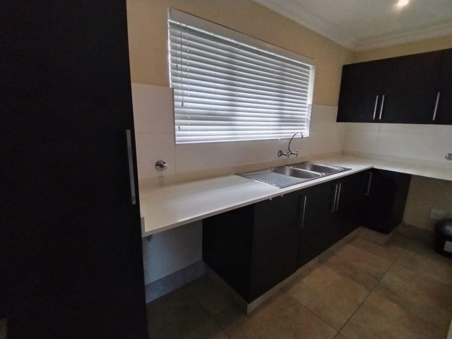 3 Bedroom Property for Sale in Heuwelkruin Western Cape